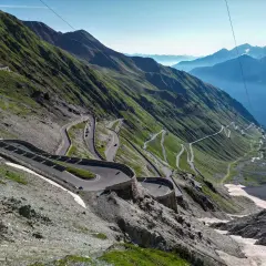 Odkryj piękno przełęczy Stelvio Passo: Planuj swoją wyprawę już teraz
