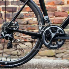 Przegląd grupy Shimano 105: Co oferuje ta popularna grupa?