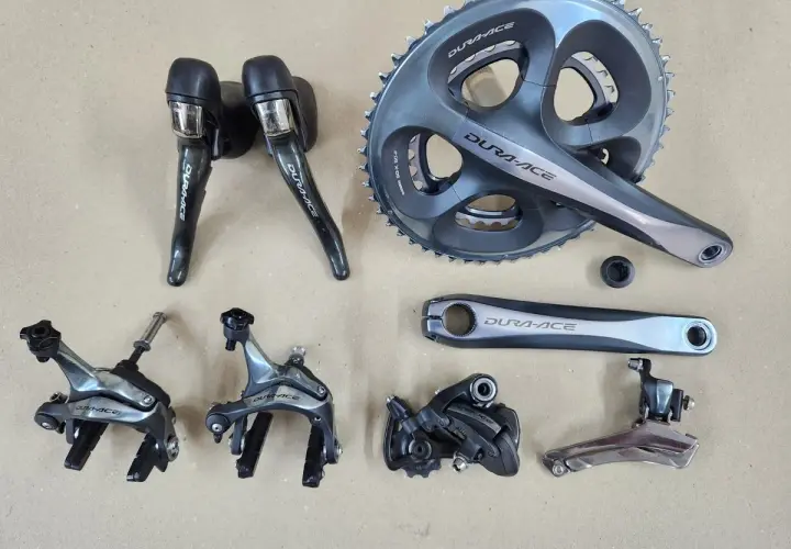 Dura Ace 9000 kontra 7900: Wybierz optymalną wydajność